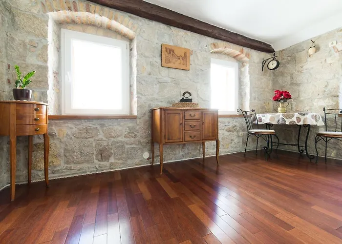 Mirula 3* Σπλιτ