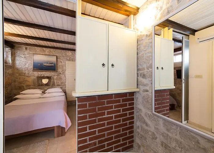 Πανσιόν Mirula